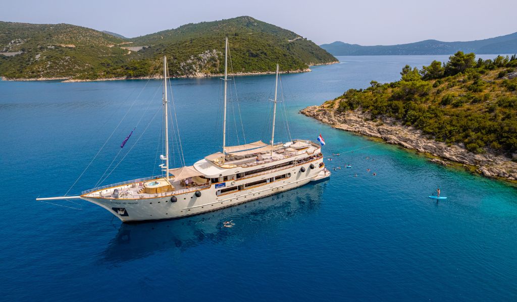 Sail Croatia adds new 2025 ‘hike cruise’ luxury and national park options on the Salve di Mare ship