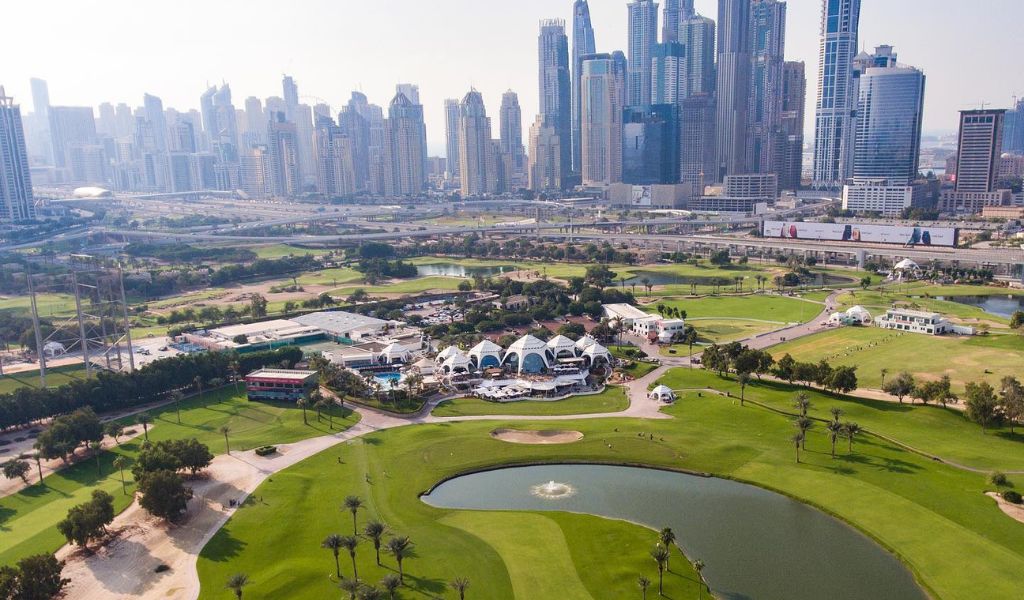 Emirates Golf Club - Dubai sports travel city guide