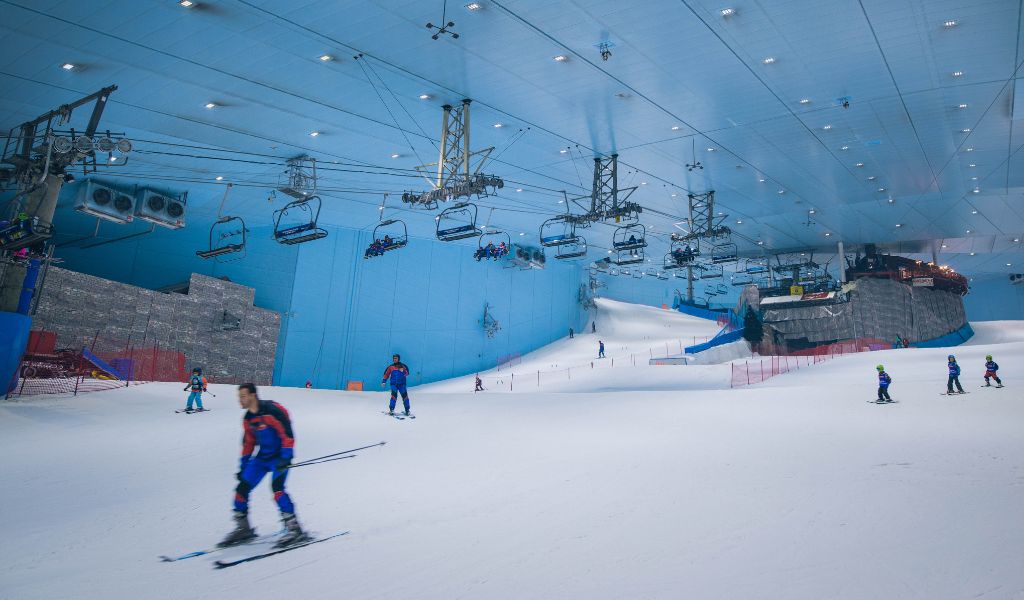 Ski Dubai - Dubai sports travel city guide