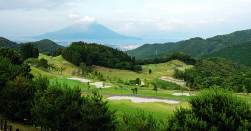 Ontake Distillery: a Japanese whisky distillery with its own golf course